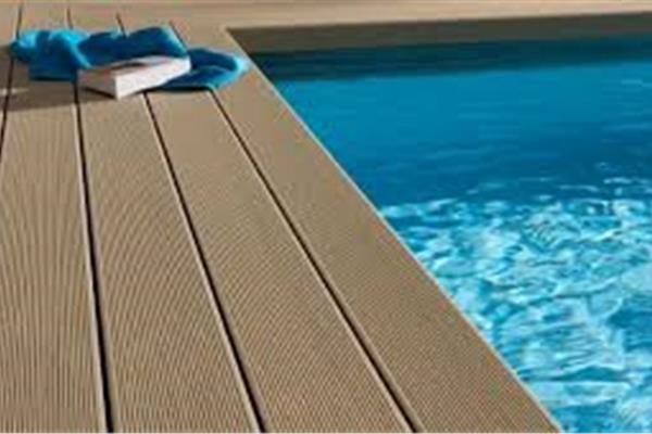 Composiet terras zwembad